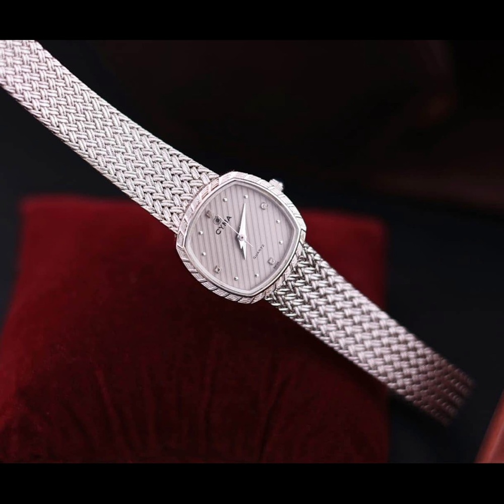 Vintage 1980s Cyma Quartz 616SP Women’s Watch
[Mint Condition] Mesh Bracelet